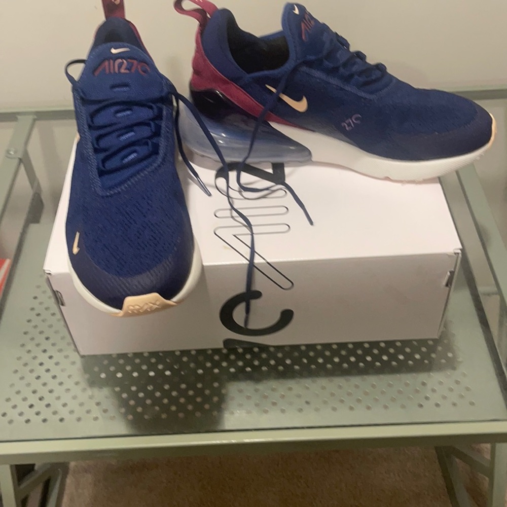 W AIRMAX 270